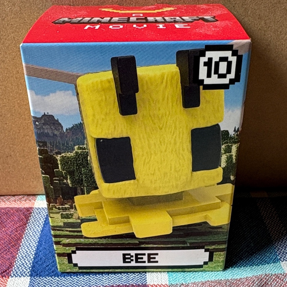 🍔🍟🍔 McDONALD’S A MINECRAFT MOVIE  BEE  🍔🍟🍔 NWT 🍔🍟🍔